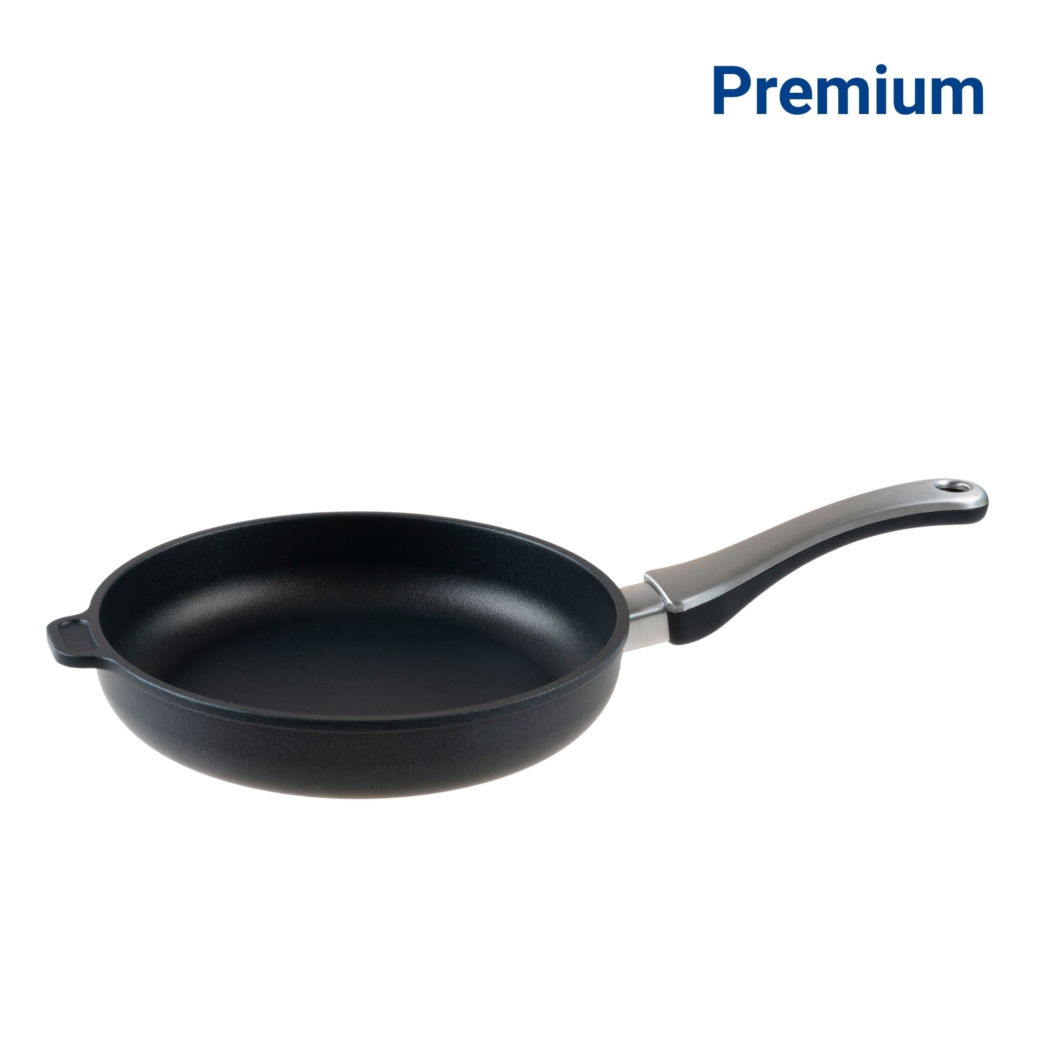 Schwarze Bratpfanne mit langem Edelstahlgriff und Antihaftbeschichtung.