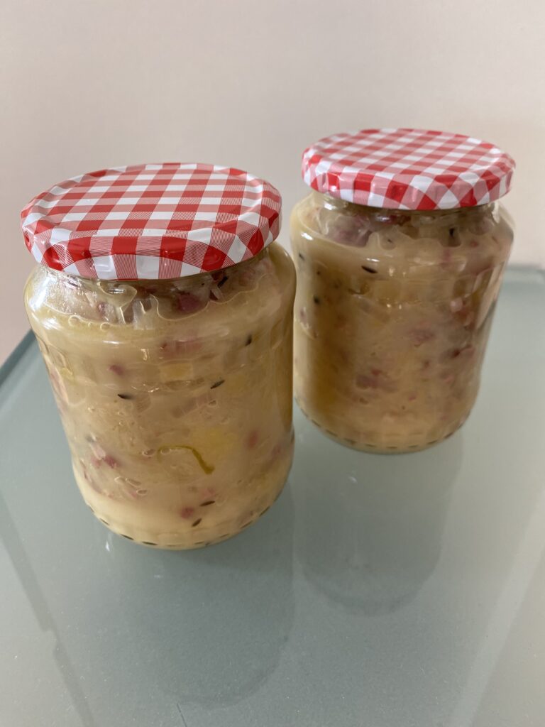 Ungarisches Sauerkraut im Glas